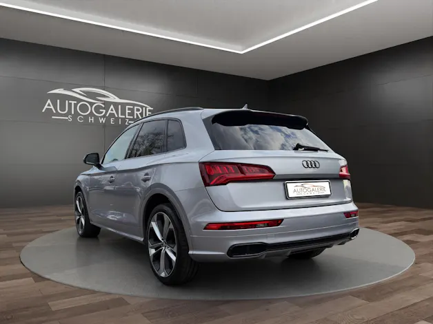 Audi SQ5 TDI quattro |&nbsp;CH | Sportsitz Plus |&nbsp;Panorama |&nbsp;Black Paket |&nbsp;HeadUp |&nbsp;Bang & Olufsen |&nbsp;Feinnappa | AHK