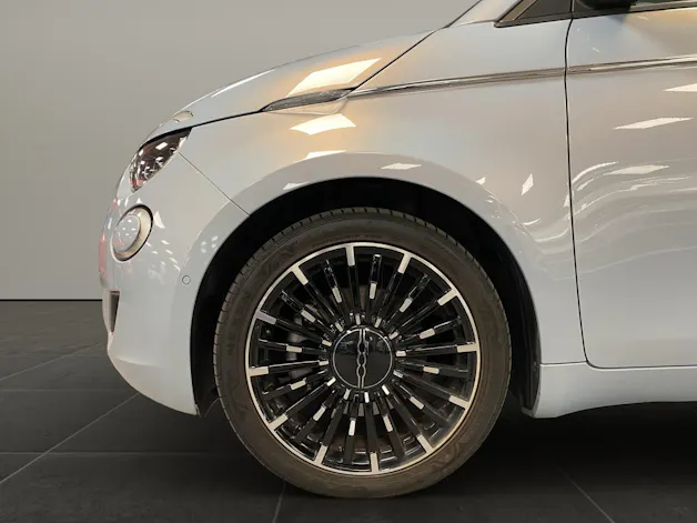 Fiat 500 electric 3+1 La Prima