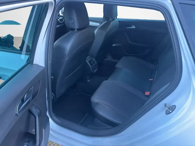 SEAT Leon ST 1.5 eTSI mHEV DSG FR