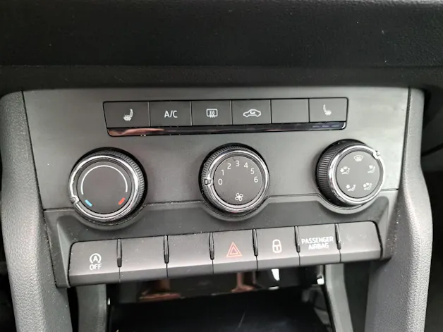 Škoda Karoq 1.5 TSI Ambition DSG