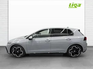 VW Golf VIII 1.5 eTSI R-Line DSG