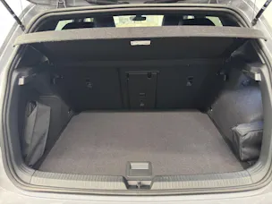 VW Golf VIII 1.5 eTSI R-Line DSG