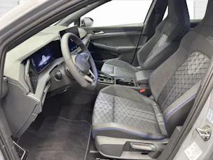 VW Golf VIII 1.5 eTSI R-Line DSG