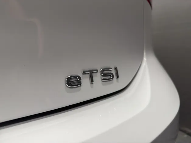 VW Golf VIII 1.5 eTSI Value DSG