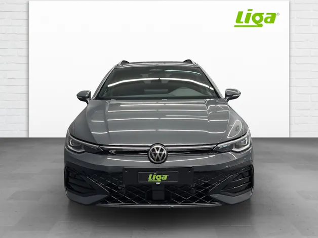 VW Golf VIII Variant 1.5 eTSI R-Line DSG