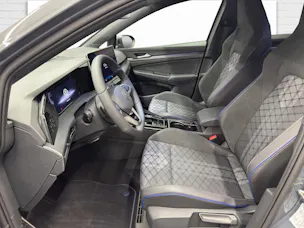 VW Golf VIII Variant 1.5 eTSI R-Line DSG