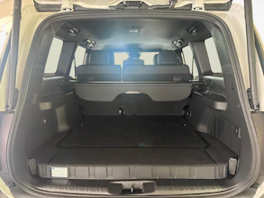 https://vehicle.imgix.net/4348364/020b1627-d992-46d6-9b79-98e1993eb8ec.jpg