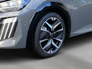 Peugeot 208 1.2 Hybrid 145 GT