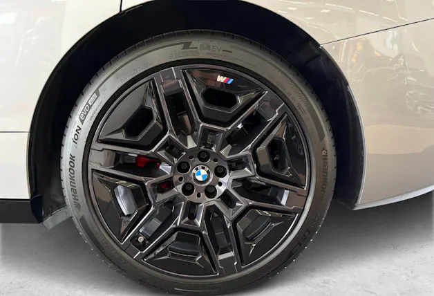 BMW iX xDrive45