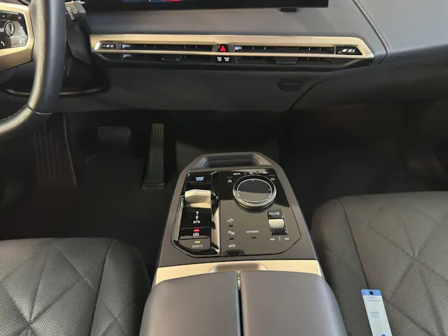 BMW iX xDrive50