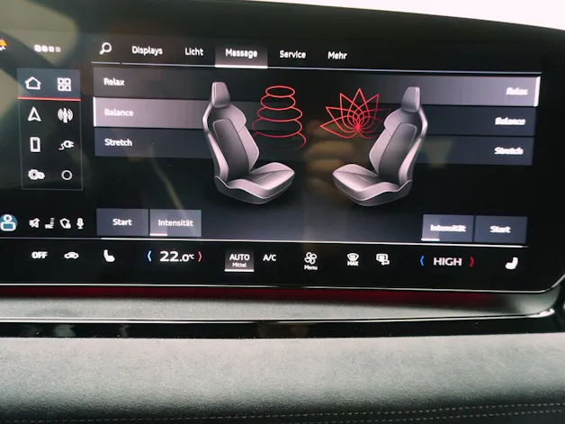 Audi Q6 e-tron S line quattro