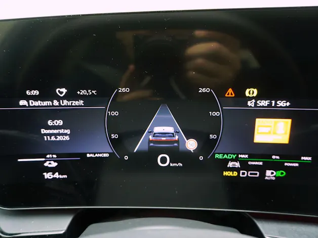 Audi Q6 e-tron S line quattro