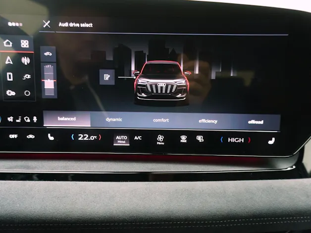 Audi Q6 e-tron S line quattro