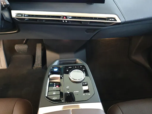 BMW iX xDrive40