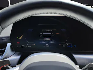 BMW X1 30e xDrive paddles
