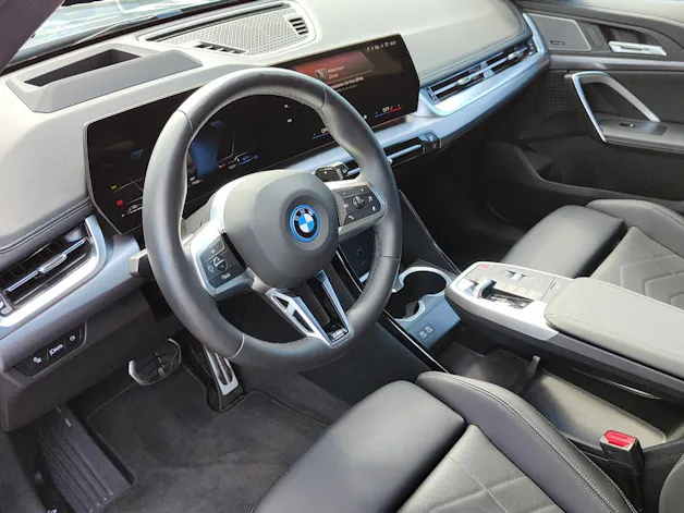 BMW X1 30e xDrive paddles