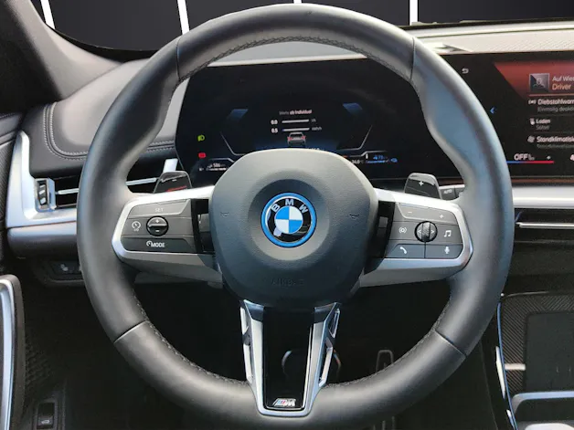 BMW X1 30e xDrive paddles