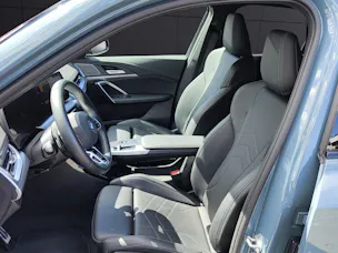 BMW X1 30e xDrive paddles