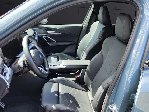 BMW X1 30e xDrive paddles