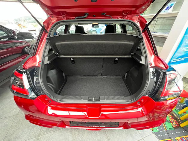 Suzuki Swift 1.2 Sakura Hybrid