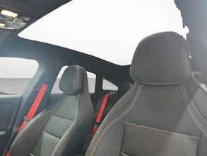 https://vehicle.imgix.net/4348485/93163b9a-e939-4b57-8d0f-76b5c32a83b3.jpg