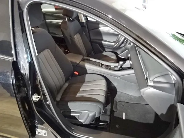 Mazda 6 Sport Wagon Automat 2.5 Exclusive-Line