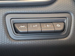 https://vehicle.imgix.net/4348525/a07ffeae-e167-4e71-b930-b6ef47a2ab7e.jpg