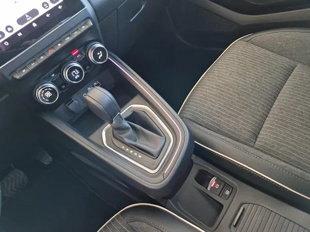 Mitsubishi Colt 1.6 HEV Instyle / ab 3,99% Leasing bei Abschluss einer Protect Autoversicherung
