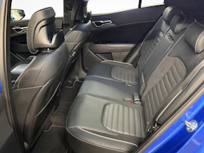 https://vehicle.imgix.net/4348543/e93f4701-754b-4347-9a3c-da7c75e441b8.jpg