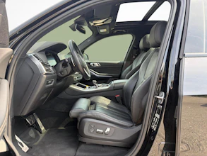 https://vehicle.imgix.net/4348558/24a1205a-beae-4370-88cc-8932c3880a71.jpg