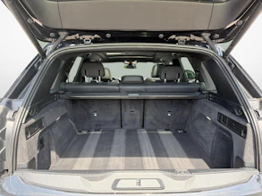 https://vehicle.imgix.net/4348558/60109ec0-c5d1-4a7a-8dbe-606b809abc7e.jpg