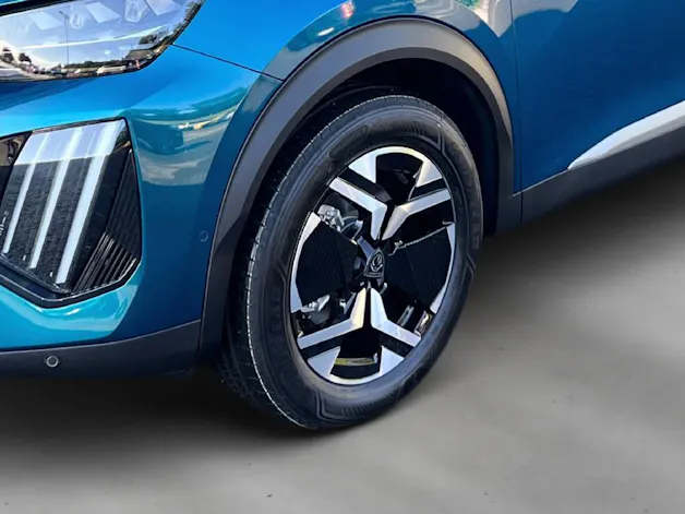 Peugeot 2008 1.2 Hybrid 145 GT