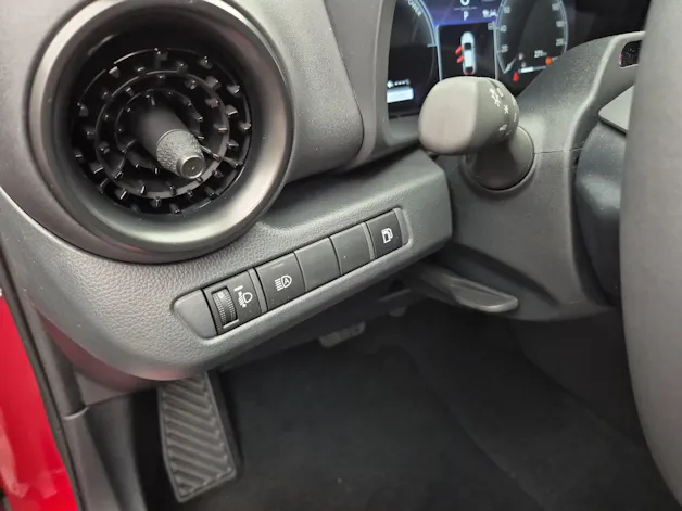 Toyota C-HR 2.0 PHEV Swiss Edition - inkl. Winterräder ab 1.99% Leasing