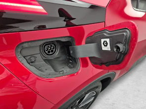 Fahrzeugbild TOYOTA C-HR 2.0 PHEV Swiss Edition - inkl. Winterräder ab 1.99% Leasing