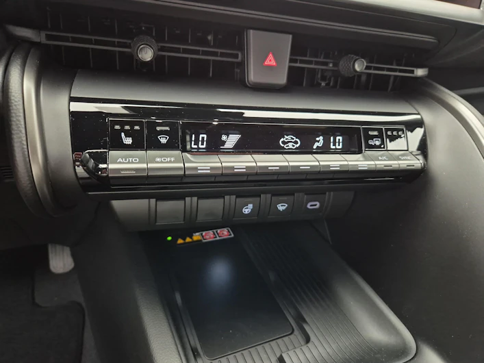 Fahrzeugbild TOYOTA C-HR