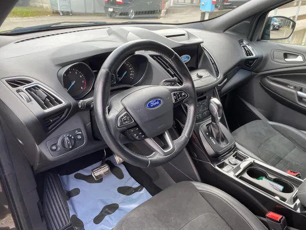 Ford Kuga 1.5 EcoB 182 ST-Line