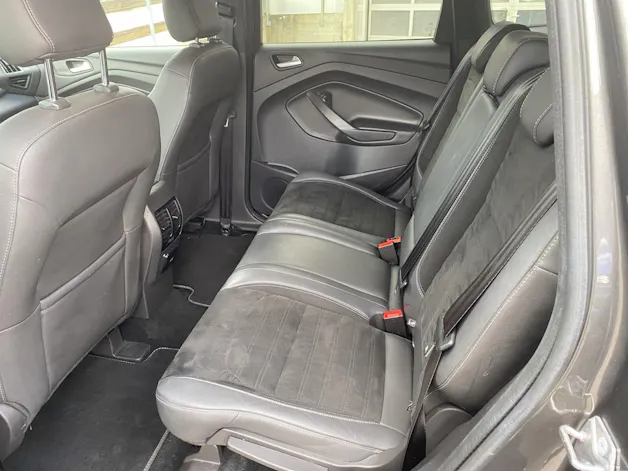 Ford Kuga 1.5 EcoB 182 ST-Line