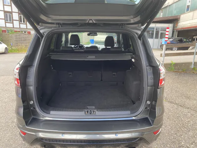 Ford Kuga 1.5 EcoB 182 ST-Line