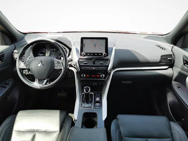 MITSUBISHI ECLIPSE CROSS 4