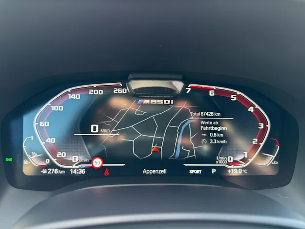 BMW M850i xDrive Coupé