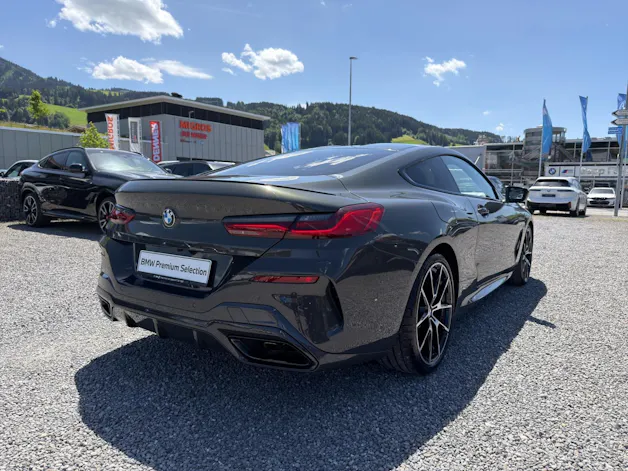 BMW M850i xDrive Coupé