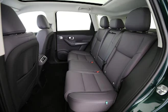 https://vehicle.imgix.net/4348702/f34df76b-9133-4906-b489-8e607bf81c9a.jpg