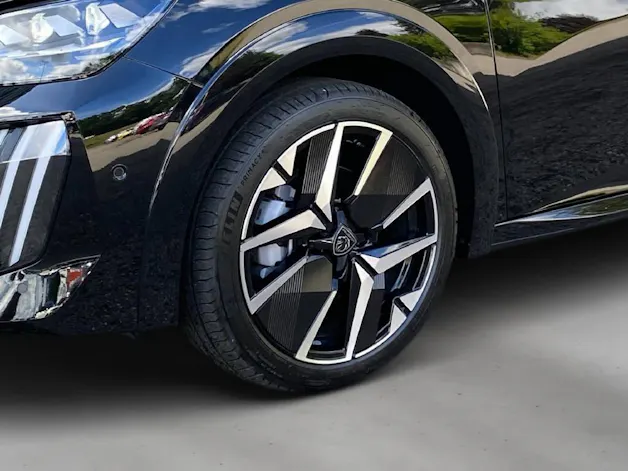Peugeot 208 1.2 Hybrid 145 GT