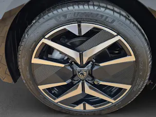 Peugeot 208 1.2 Hybrid 145 GT