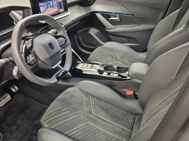 Peugeot 208 1.2 Hybrid 145 GT