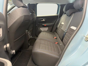 https://vehicle.imgix.net/4348789/3990cd40-775e-49e3-939b-d59d80f16aa5.jpg