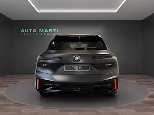BMW iX xDrive60