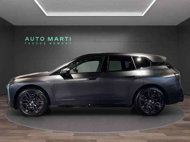 BMW iX xDrive60