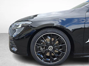 https://vehicle.imgix.net/4348822/5189f671-0f04-44c6-afa3-77e25b84d4a9.jpg