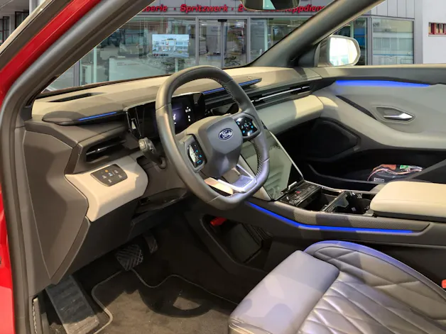 Ford Explorer Extended Range Premium